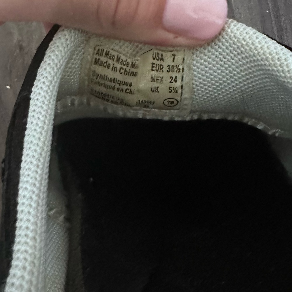 Champion Shoes - Picture 5 of 5